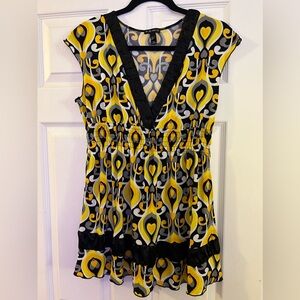 Fang - XL - Black Yellow Groovy Design Short Sleeve Blouse Top/Shirt